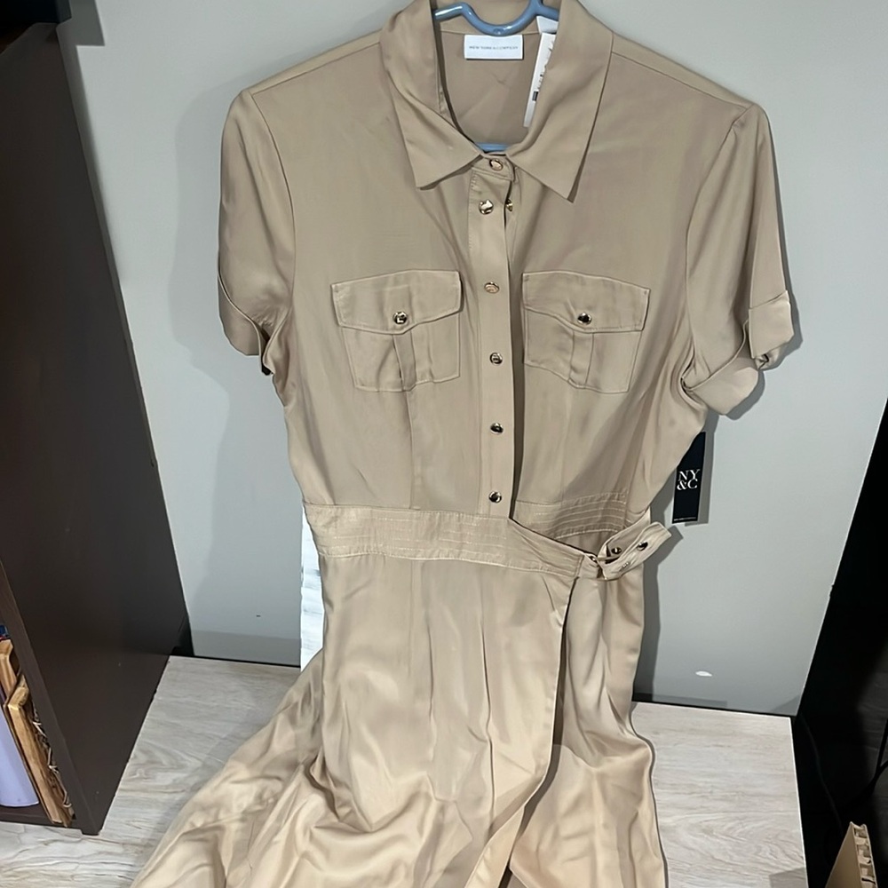 NYC button up dress size med NWTs - Picture 1 of 6